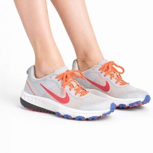 EUC WOMEN’S 11 NIKE WILD TRAIL SHOES